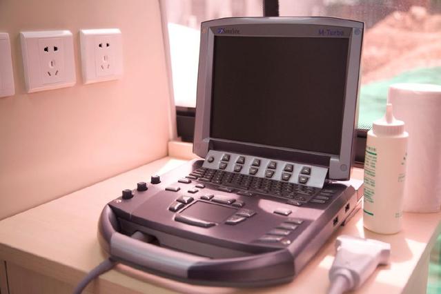 去醫(yī)院體檢已過(guò)時(shí)，移動(dòng)醫(yī)療車讓體檢更便捷