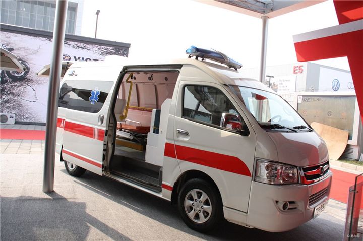 救護車廠家的靈活操作，讓出租模式也很有發(fā)展?jié)摿? width=