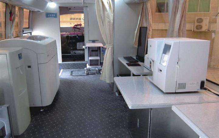 體檢車的功能你了解嗎？體檢車廠家為您詳細解答。02